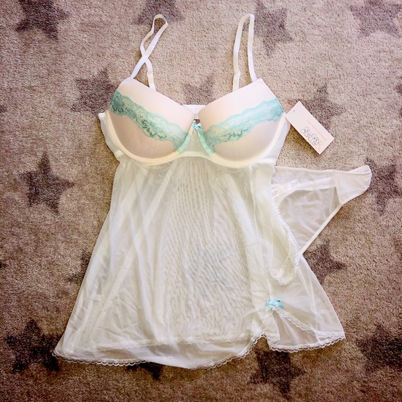 Gilligan & O'Malley Other - Gilligan & O’Malley Baby Doll and Thong Set Size Large
